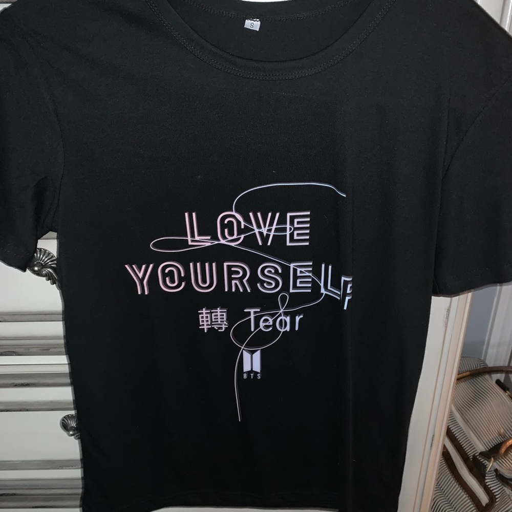 BTS Love Yourself: Tear era shirt